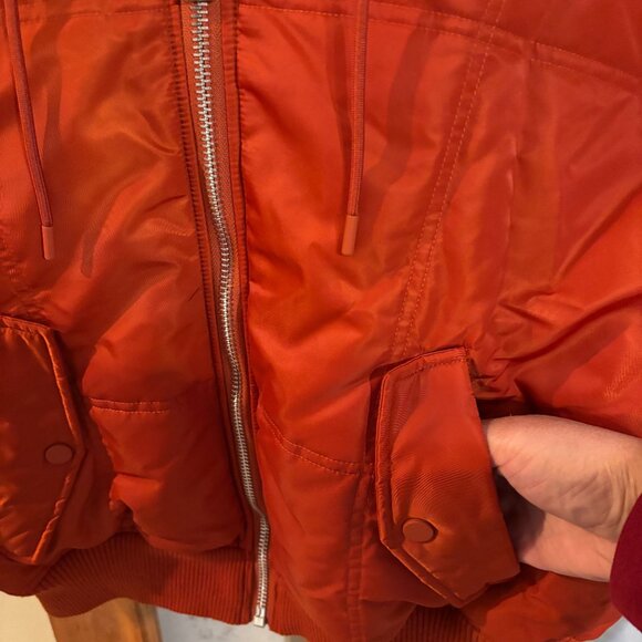 Good American Cropped Puffer SZ: 3/4 (L/XL) - Picture 6 of 14